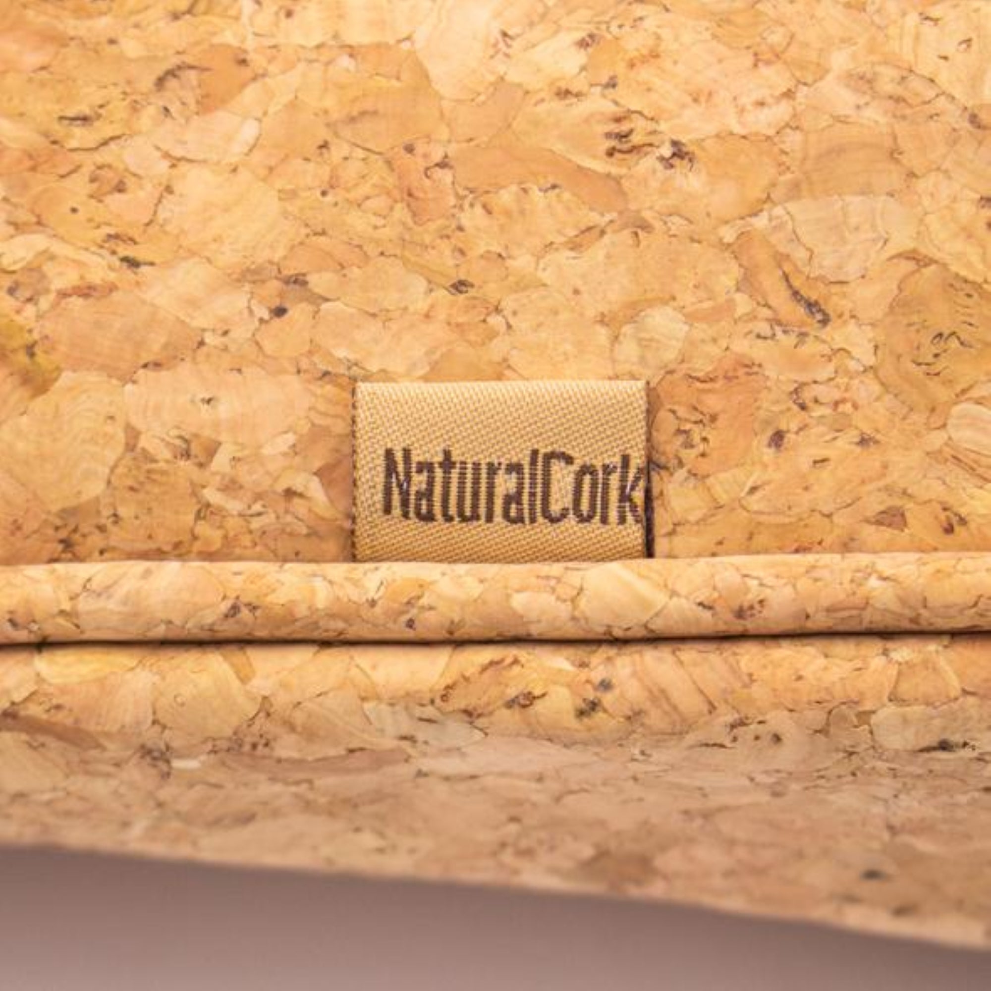 Cork Crossbody OMZ-117